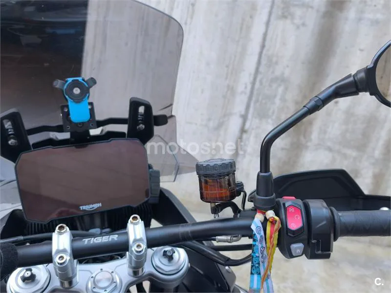 Triumph Tiger 900 - Vista 4