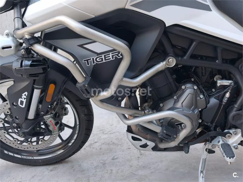 Triumph Tiger 900 - Vista 7