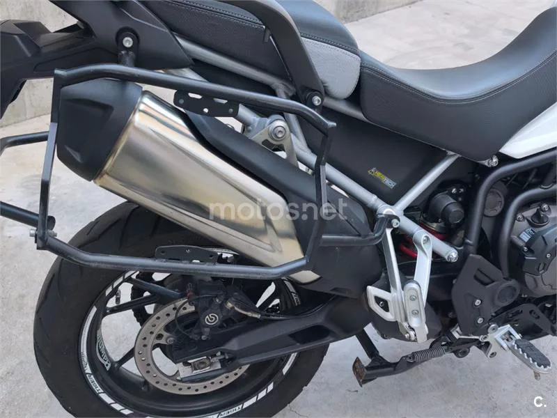 Triumph Tiger 900 - Vista 8