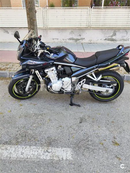 Suzuki Bandit 650S - Vista 7