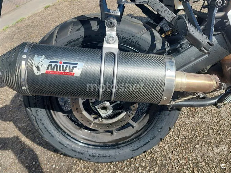Suzuki V-Strom 1050 - Vista 12