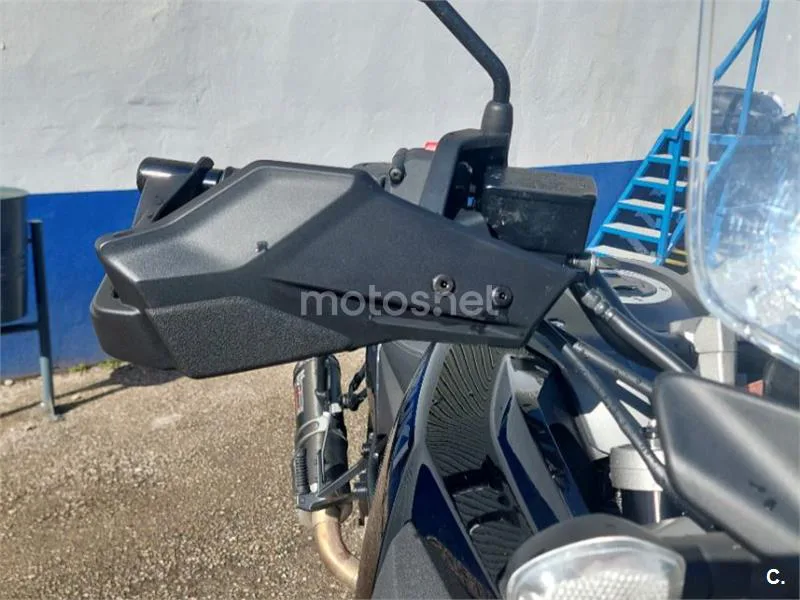 Suzuki V-Strom 1050 - Vista 8