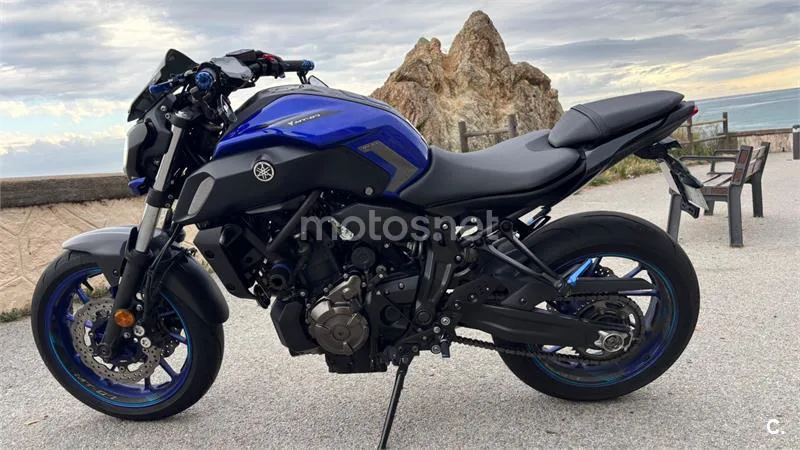 Yamaha MT-07 - Vista 4