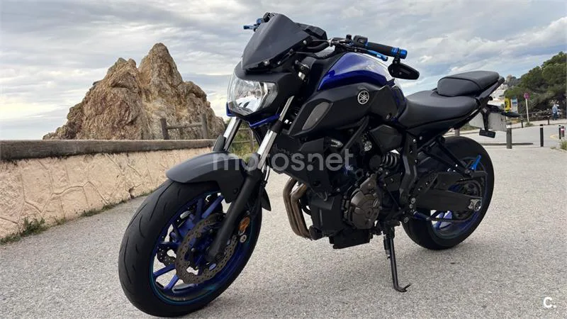 Yamaha MT-07 - Vista 8