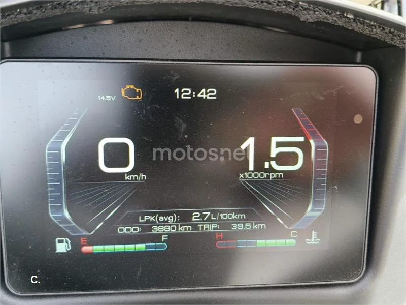 Zontes 125 D - Vista 3