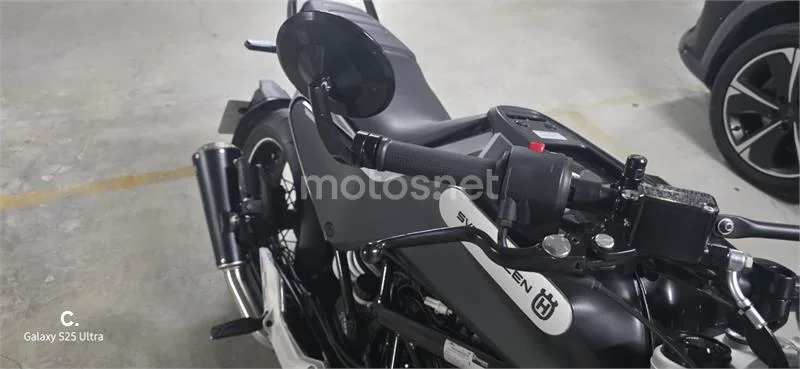 Husqvarna Svartpilen 125 - Vista 6