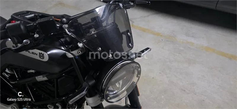 Husqvarna Svartpilen 125 - Vista 7