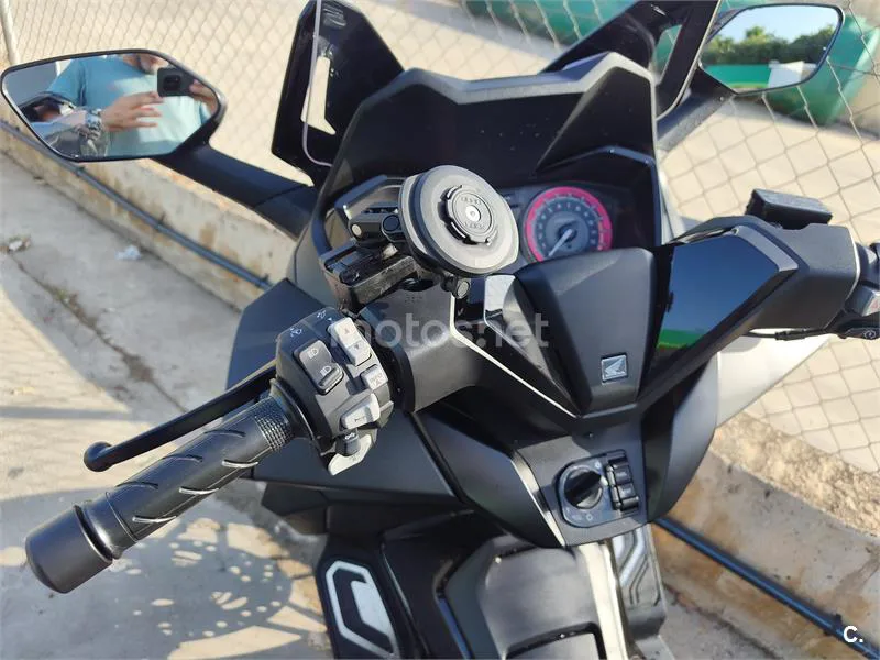 Honda Forza 125 - Vista 12