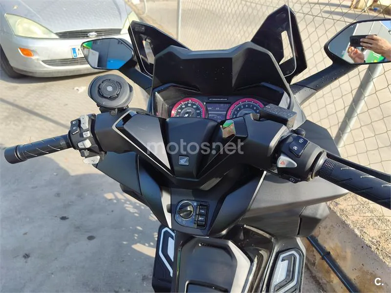 Honda Forza 125 - Vista 7