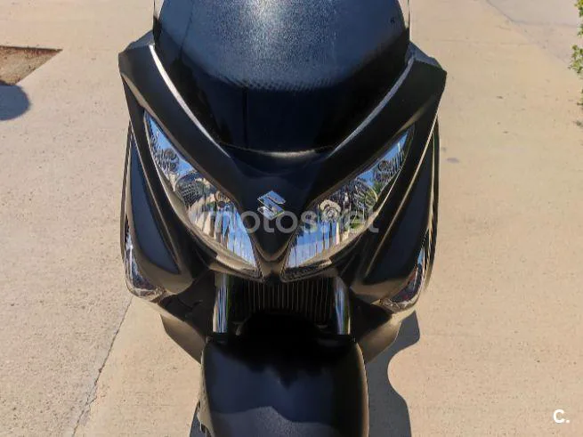 Suzuki Burgman 200 - Vista 4