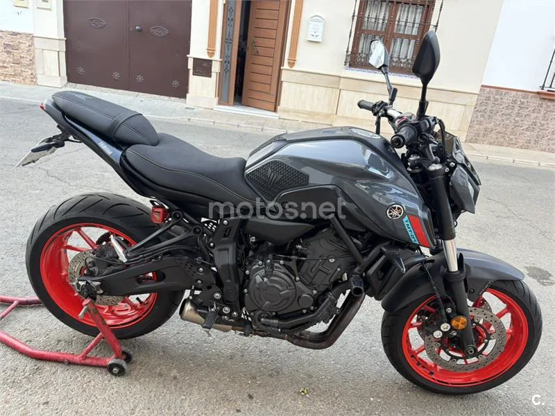 Yamaha MT-07 - Vista 3