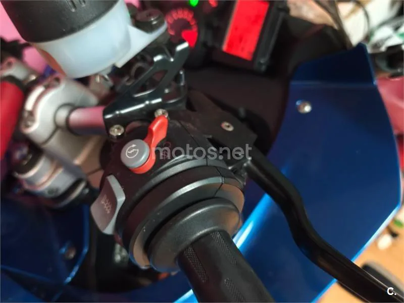 BMW F 800 ST - Vista 3