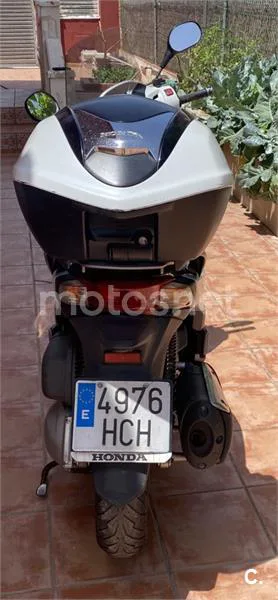 Honda SH300i - Vista 5