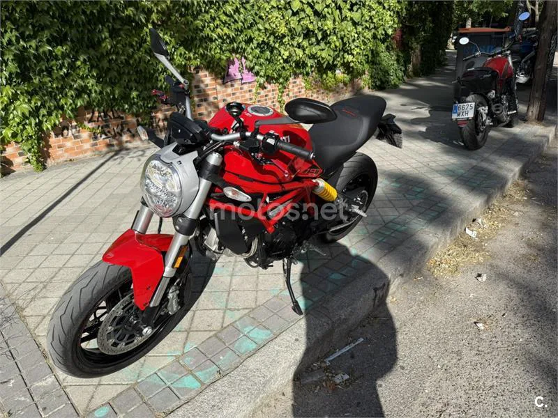 Ducati Monster 797 - Vista 3