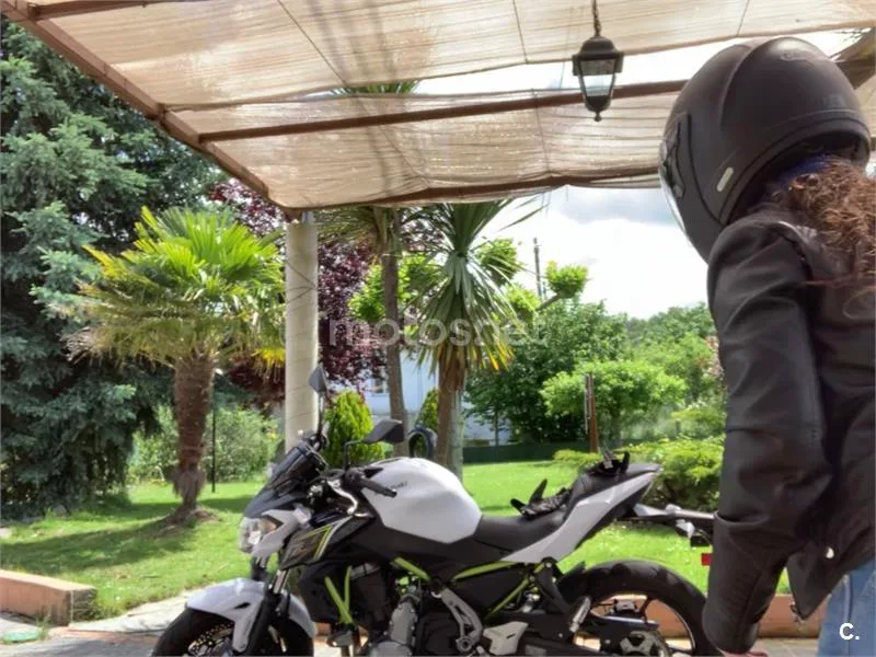 Kawasaki Z650 4300 € 2017 Ourense - 1