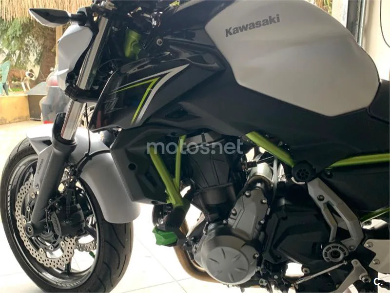 Kawasaki Z650 - Vista 5