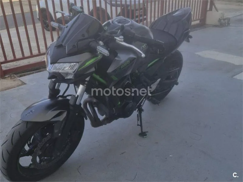 Kawasaki Z650 - Vista 7