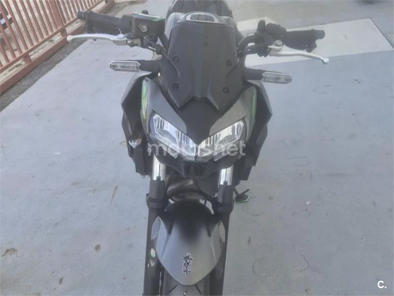 Kawasaki Z650 - Vista 8