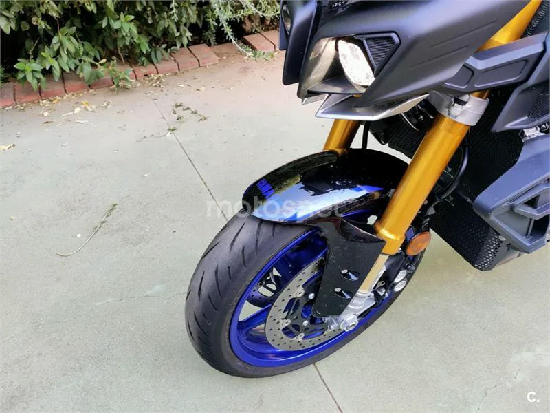 Yamaha MT-10 - Vista 3