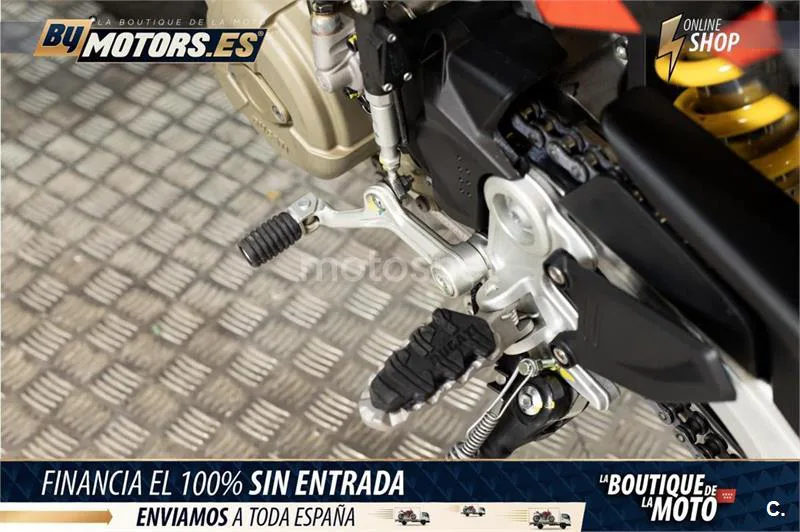 Ducati Hypermotard 698 Mono – Vista 17
