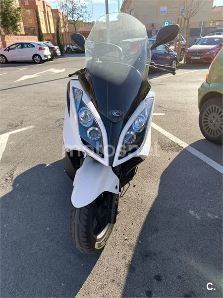 Kymco Super Dink 300 - Vista 3