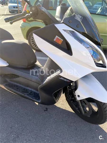 Kymco Super Dink 300 - Vista 6