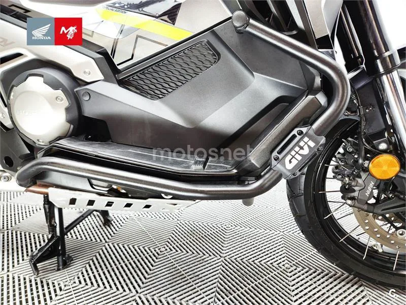 Honda X-ADV - Vista 17