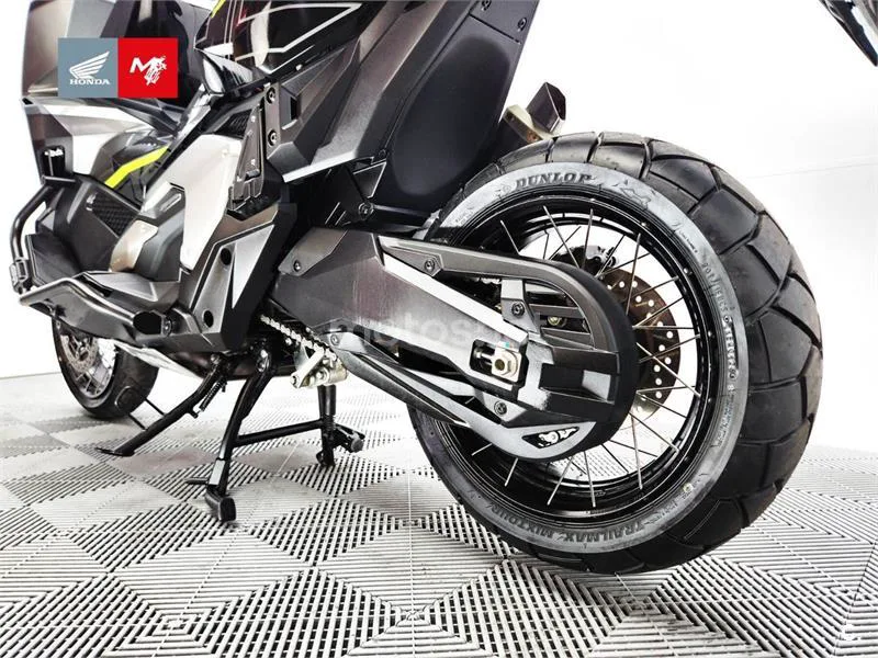Honda X-ADV - Vista 25