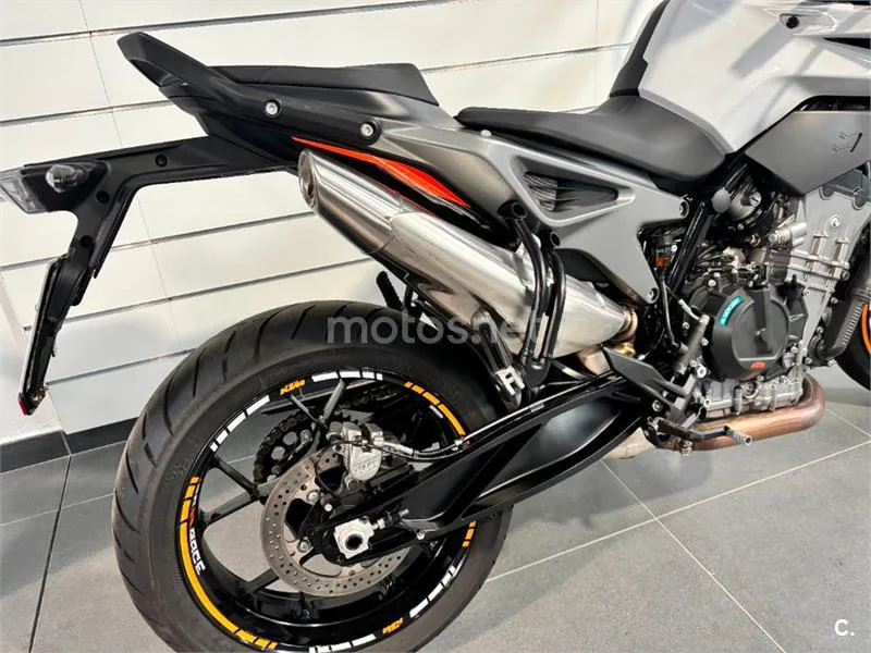KTM 790 – Vista 3