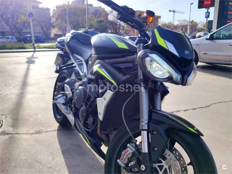 Triumph Street Triple 765 9000 € 2023 Tarragona - 1