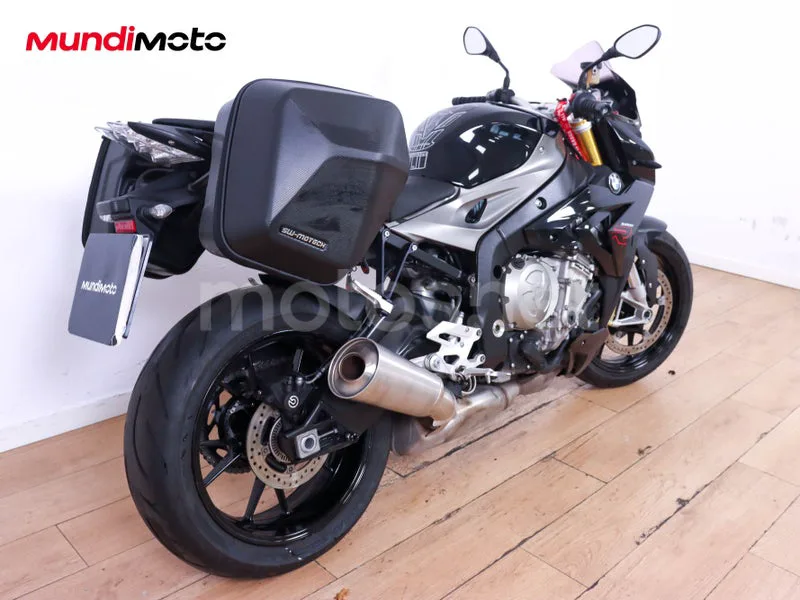 BMW S 1000 R - Vista 3