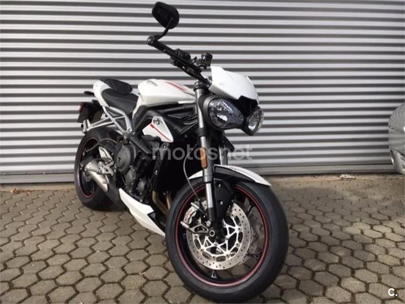 Triumph Street Triple 7000 € 2018 Madrid - 1