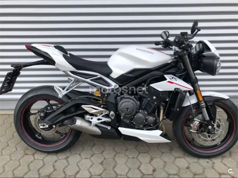Triumph Street Triple - Vista 4