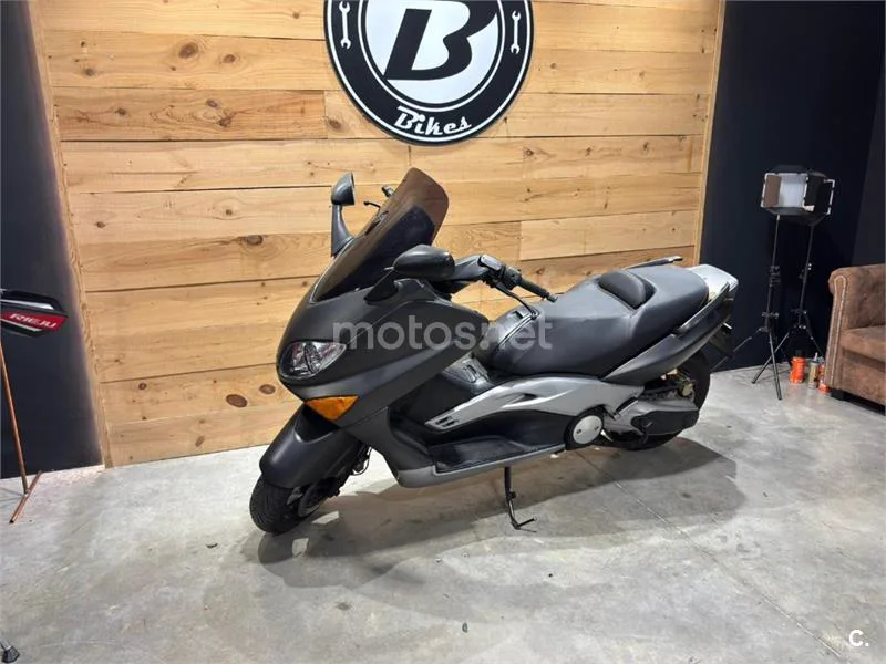 Yamaha TMAX 500 - Vista 11