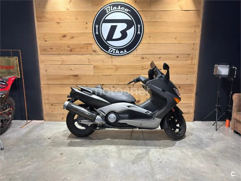 Yamaha TMAX 500 - Vista 19