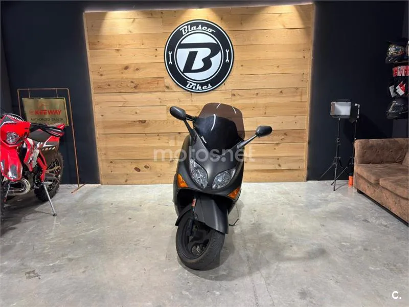 Yamaha TMAX 500 - Vista 7