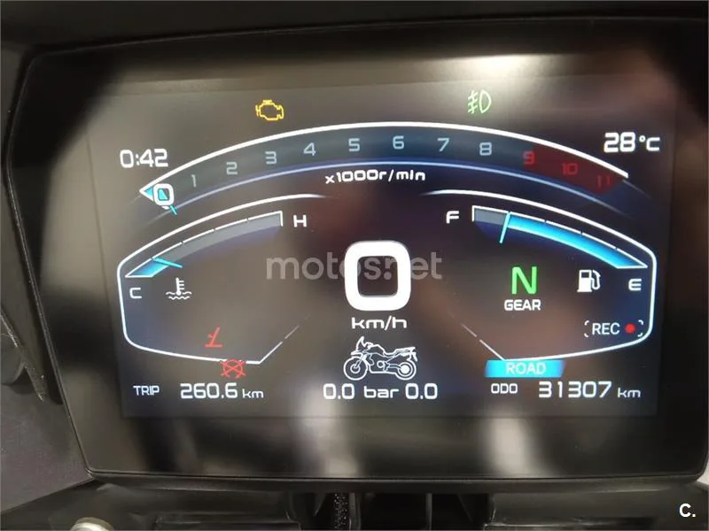 Voge 900 DSX – Vista 3