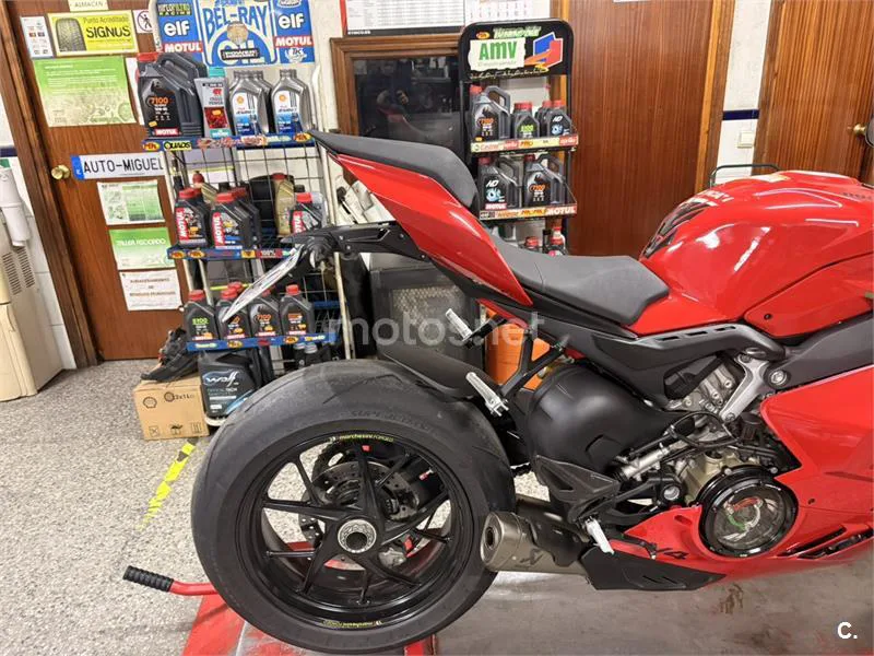 Ducati Panigale V4 - Vista 3