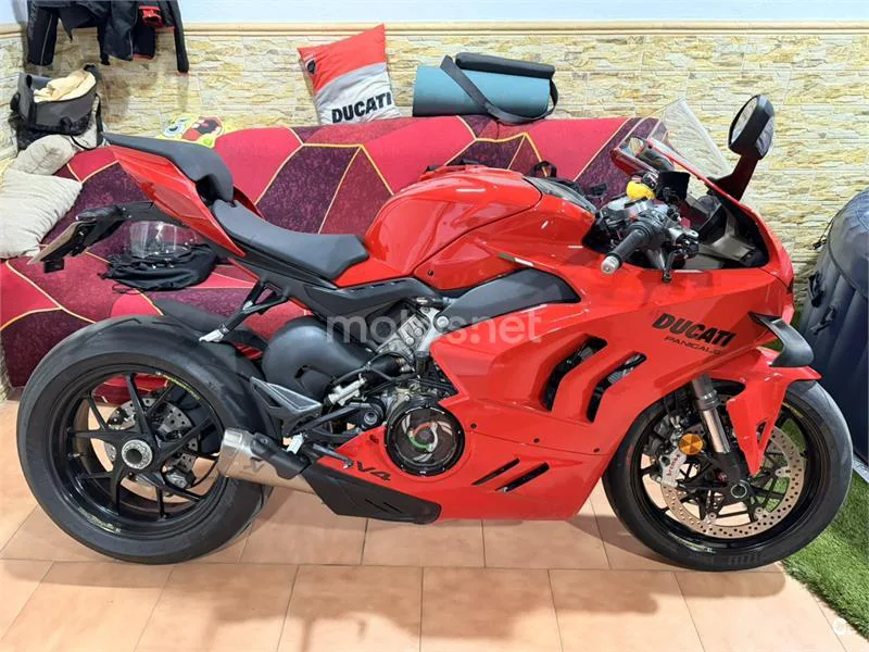 Ducati Panigale V4 - Vista 4
