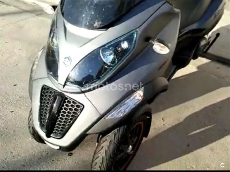 Piaggio MP3 500 LT Sport - Vista 3