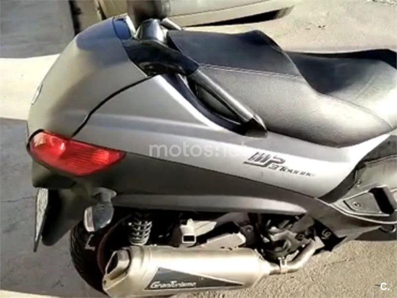 Piaggio MP3 500 LT Sport - Vista 4