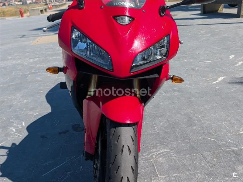 Honda CBR600RR - Vista 4