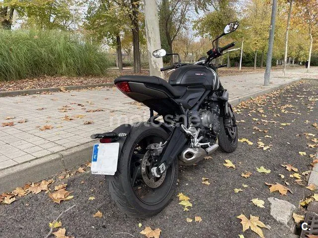 Triumph Trident 660 - Vista 3