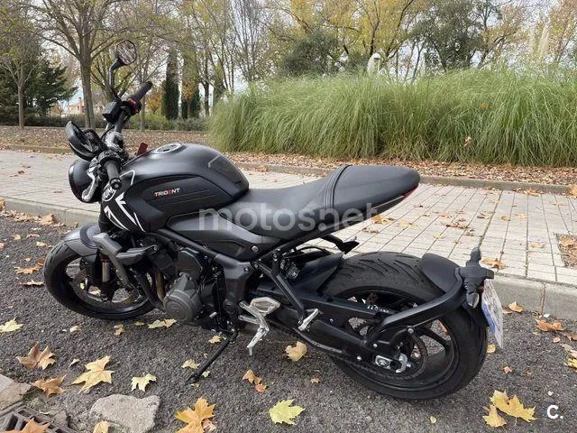 Triumph Trident 660 - Vista 4