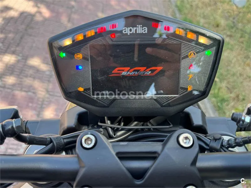 Aprilia Shiver 900 - Vista 6