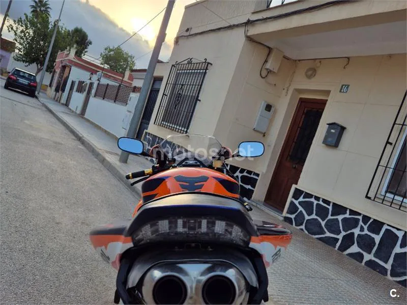 Honda CBR1000RR Fireblade - Vista 5