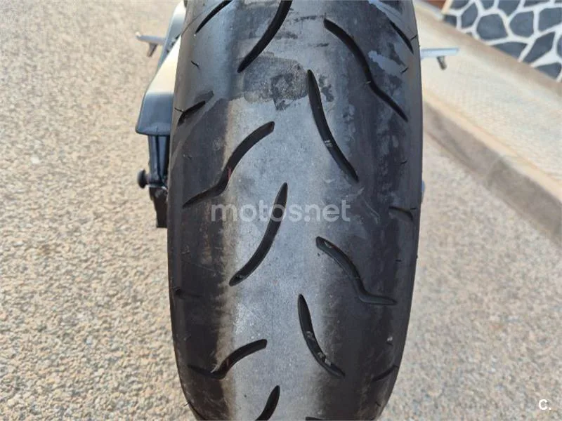 Honda CBR1000RR Fireblade - Vista 9