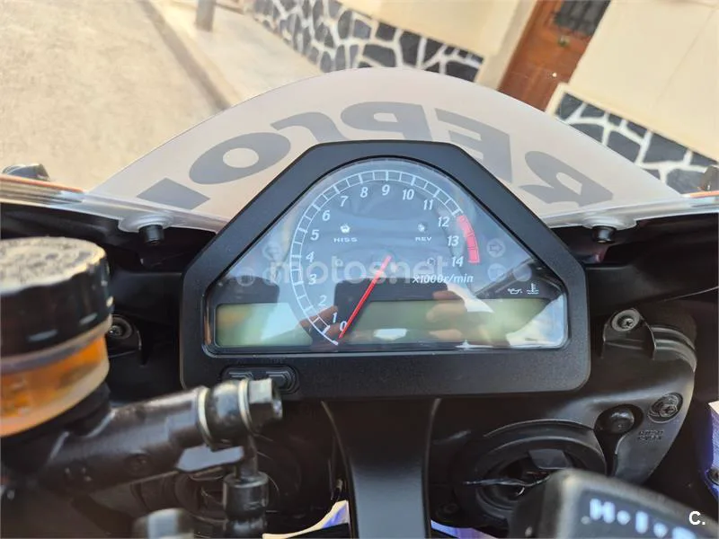 Honda CBR1000RR Fireblade - Vista 10