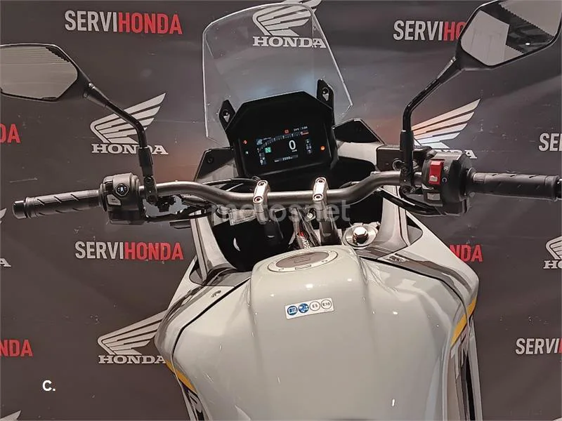 Honda XL750 Transalp - Vista 5