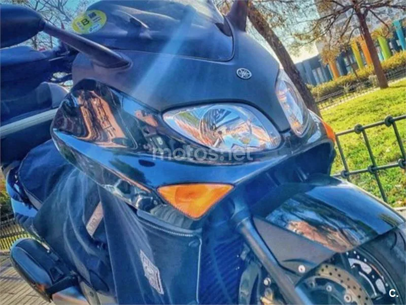 Yamaha TMAX 500 - Vista 3